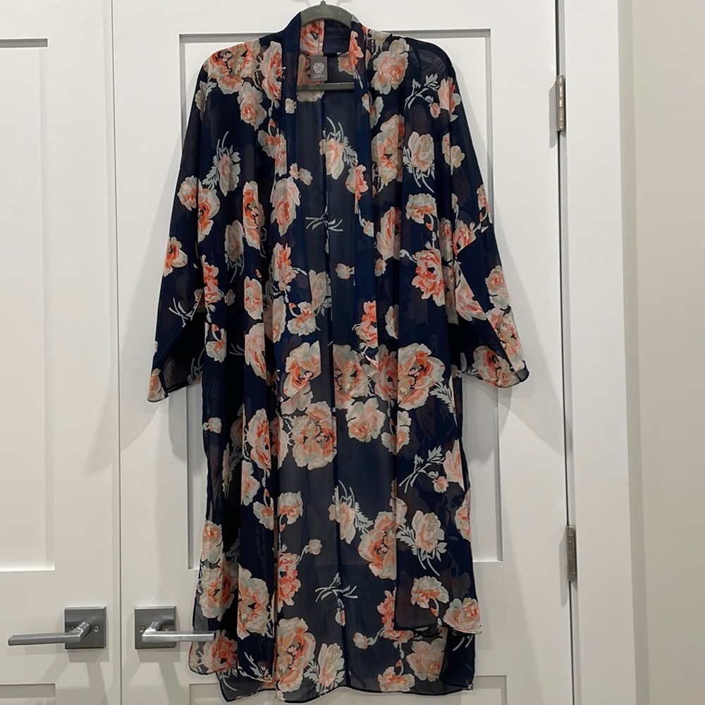Vince Camuto Navy Floral Sheer Kimono